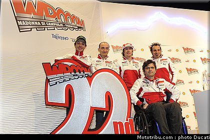 motogp_2012_ducati_vrooom_030.jpg