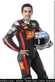 team_gresini_pirro_03.jpg
