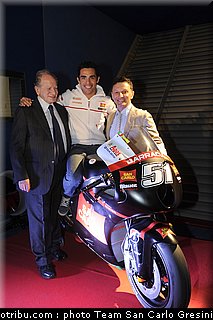 team_gresini_pirro_05.jpg