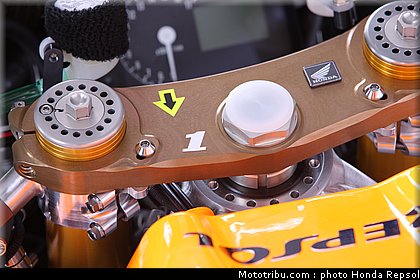 honda_rc213v_2012_019.jpg