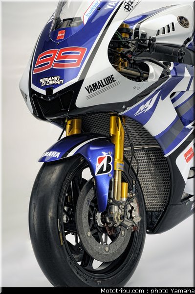 lorenzo_16_motogp_2012_team_yamaha