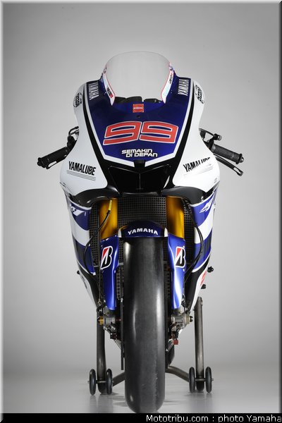 lorenzo_26_motogp_2012_team_yamaha