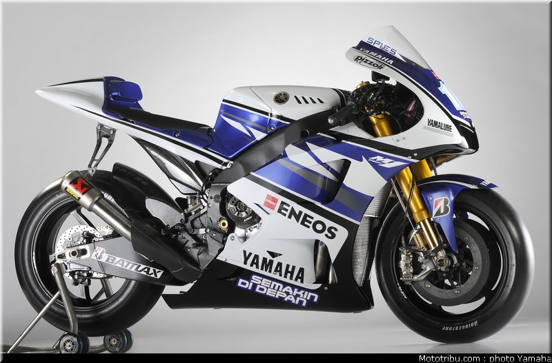 spies_06_motogp_2012_team_yamaha