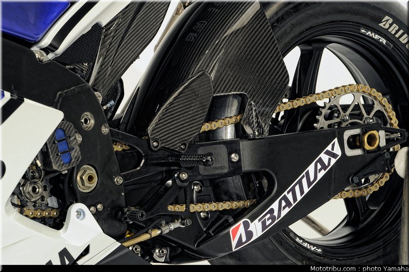yzr_m1_02_motogp_2012_team_yamaha