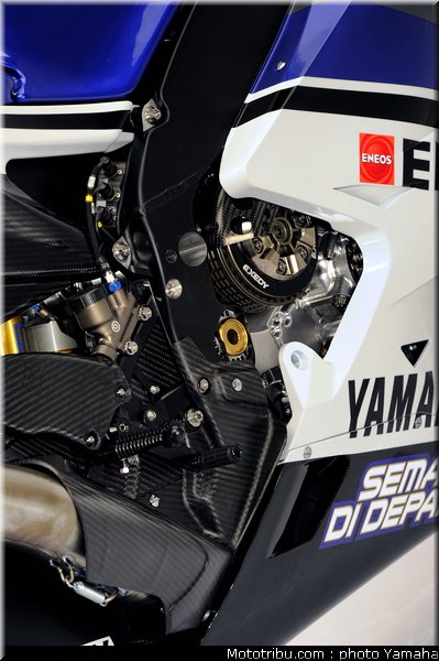 yzr_m1_11_motogp_2012_team_yamaha