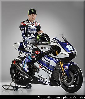 spies_14_motogp_2012_team_yamaha.jpg