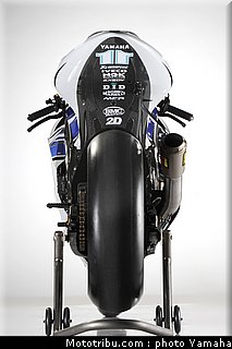 spies_15_motogp_2012_team_yamaha.jpg