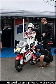 kenta_fuji_6_moto_3_team_cip_carole_2012.jpg