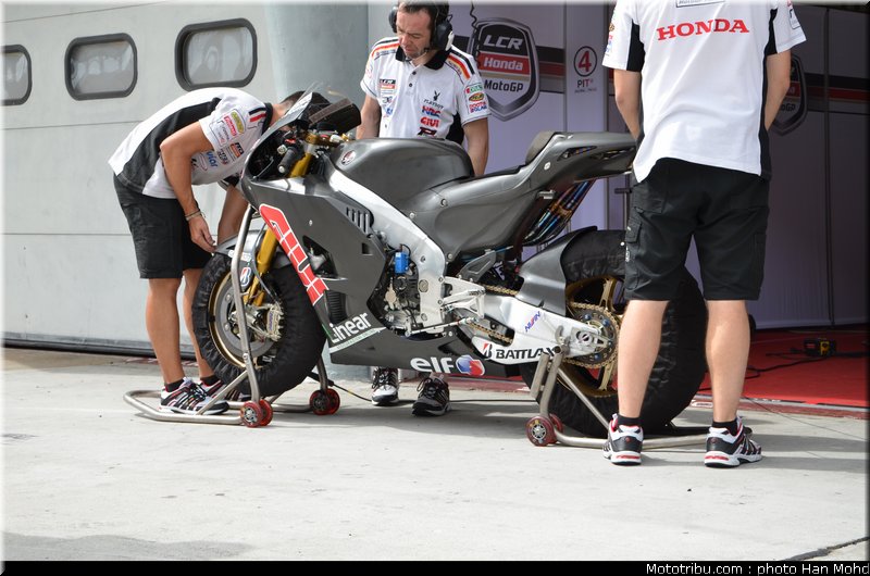 bradl_006_motogp_2012_test_malaisie