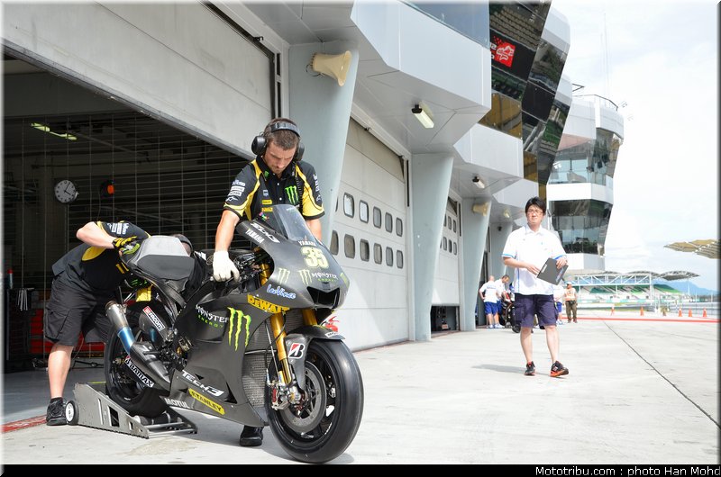 crutchlow_003_motogp_2012_test_malaisie