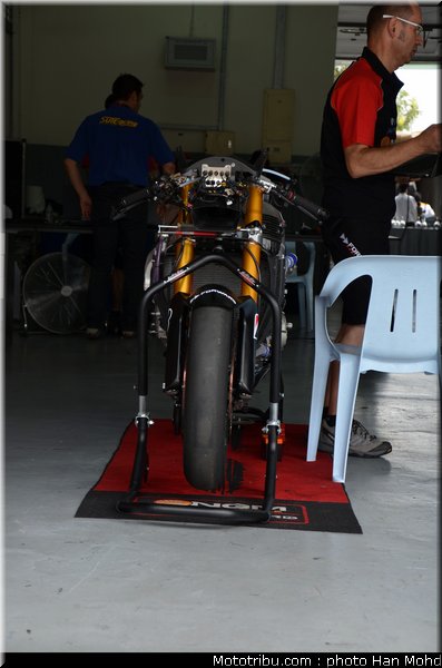 edwards_002_motogp_2012_test_malaisie