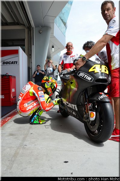 rossi_012_motogp_2012_test_malaisie