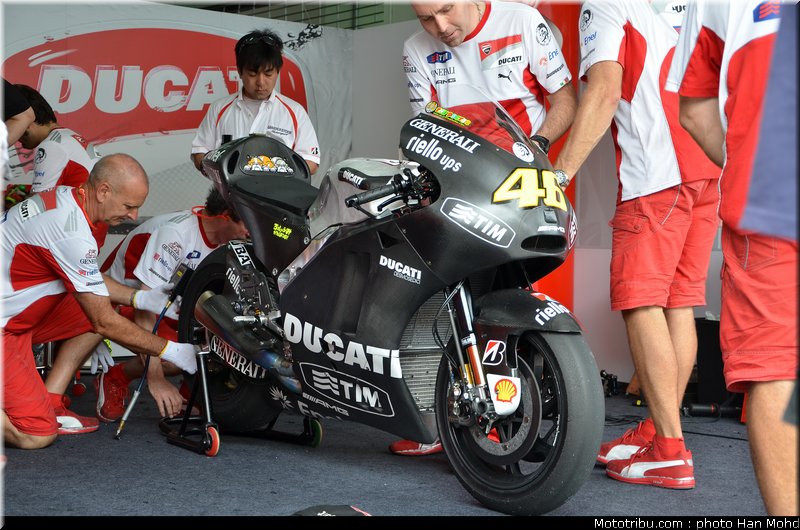 rossi_015_motogp_2012_test_malaisie