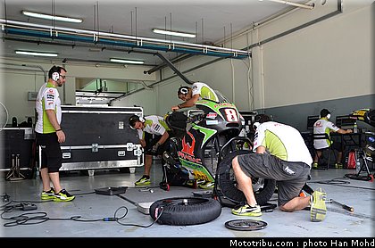 barbera_006_motogp_2012_test_malaisie.jpg