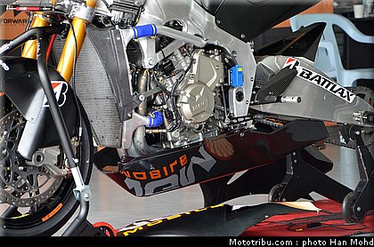 bradl_005_motogp_2012_test_malaisie.jpg
