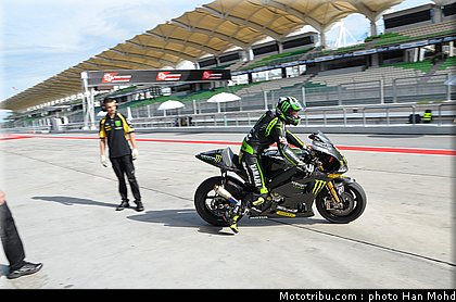 crutchlow_006_motogp_2012_test_malaisie.jpg