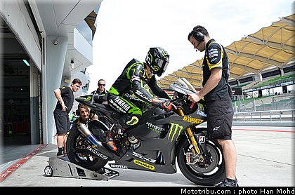 dovizioso_008_motogp_2012_test_malaisie.jpg