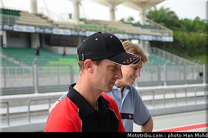 edwards_001_motogp_2012_test_malaisie.jpg