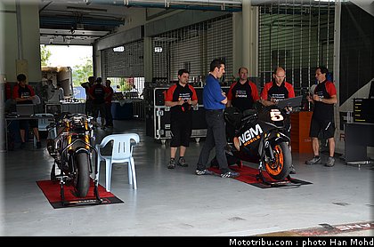 edwards_003_motogp_2012_test_malaisie.jpg