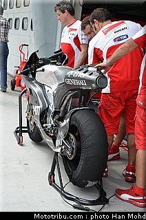 rossi_005_motogp_2012_test_malaisie.jpg
