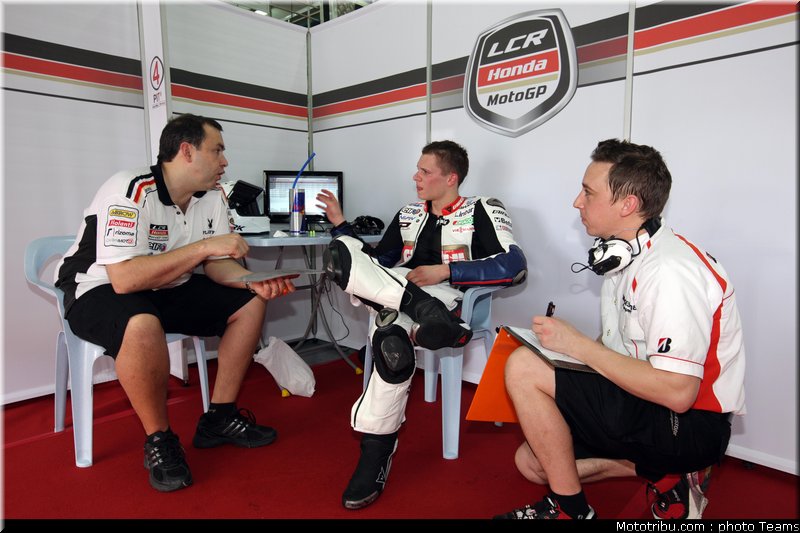 bradl_004_motogp_2012_malaisie_test