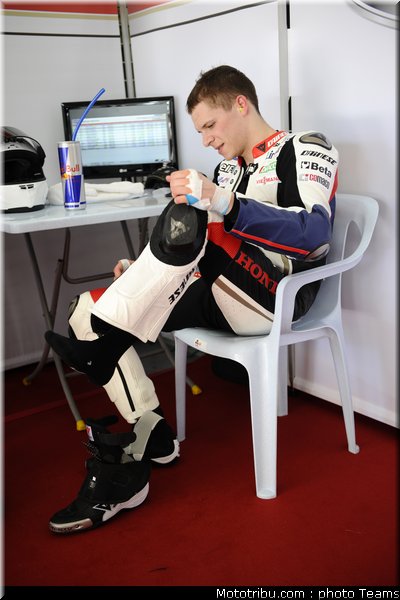 bradl_023_motogp_2012_malaisie_test