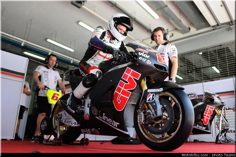 bradl_024_motogp_2012_malaisie_test