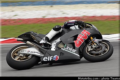 bradl_002_motogp_2012_malaisie_test.jpg