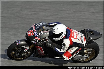 bradl_018_motogp_2012_malaisie_test.jpg