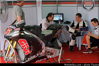 bradl_083_motogp_2012_malaisie_test.jpg