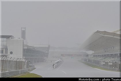 bradl_112_motogp_2012_malaisie_test.jpg