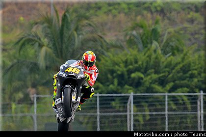 rossi_015_motogp_2012_malaisie_test.jpg