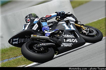 spies_001_motogp_2012_malaisie_test.jpg