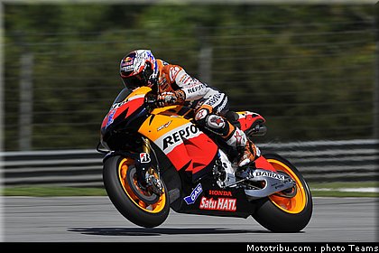 stoner_001_motogp_2012_malaisie_test.jpg