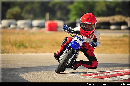 fellon_lorenzo_003_ecole_de_pilotage_zf_grand_prix_zarco_fellon_louis_rossi_ete_2012.jpg