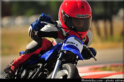 fellon_lorenzo_015_ecole_de_pilotage_zf_grand_prix_zarco_fellon_louis_rossi_ete_2012.jpg