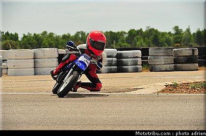 fellon_lorenzo_023_ecole_de_pilotage_zf_grand_prix_zarco_fellon_louis_rossi_ete_2012.jpg