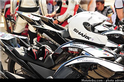 paddock_012_ecole_de_pilotage_zf_grand_prix_zarco_fellon_louis_rossi_ete_2012.jpg
