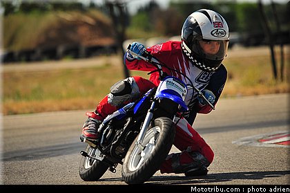 pee_wee_020_ecole_de_pilotage_zf_grand_prix_zarco_fellon_louis_rossi_ete_2012.jpg