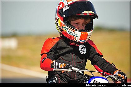 pee_wee_033_ecole_de_pilotage_zf_grand_prix_zarco_fellon_louis_rossi_ete_2012.jpg