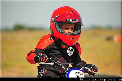 pee_wee_035_ecole_de_pilotage_zf_grand_prix_zarco_fellon_louis_rossi_ete_2012.jpg