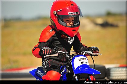 pee_wee_048_ecole_de_pilotage_zf_grand_prix_zarco_fellon_louis_rossi_ete_2012.jpg