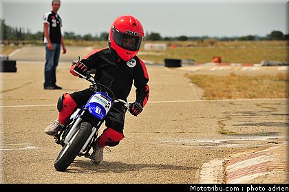pee_wee_052_ecole_de_pilotage_zf_grand_prix_zarco_fellon_louis_rossi_ete_2012.jpg