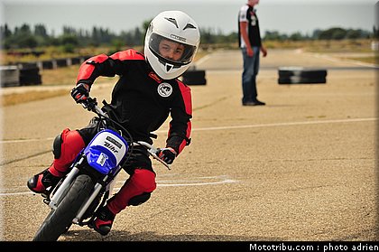 pee_wee_053_ecole_de_pilotage_zf_grand_prix_zarco_fellon_louis_rossi_ete_2012.jpg