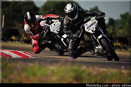 pilotes_003_ecole_de_pilotage_zf_grand_prix_zarco_fellon_louis_rossi_ete_2012.jpg