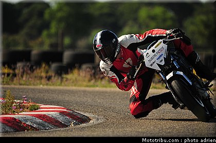 pilotes_015_ecole_de_pilotage_zf_grand_prix_zarco_fellon_louis_rossi_ete_2012.jpg