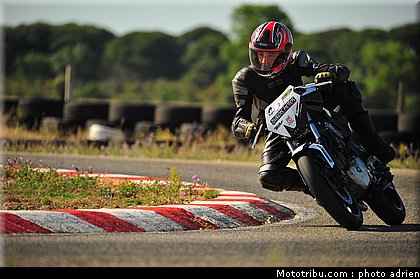 pilotes_021_ecole_de_pilotage_zf_grand_prix_zarco_fellon_louis_rossi_ete_2012.jpg