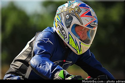 pilotes_066_ecole_de_pilotage_zf_grand_prix_zarco_fellon_louis_rossi_ete_2012.jpg
