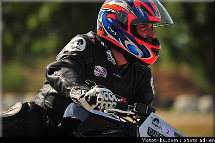 pilotes_067_ecole_de_pilotage_zf_grand_prix_zarco_fellon_louis_rossi_ete_2012.jpg