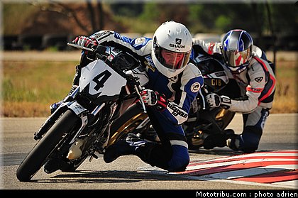 pilotes_074_ecole_de_pilotage_zf_grand_prix_zarco_fellon_louis_rossi_ete_2012.jpg